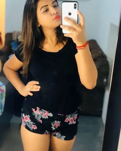 Hukeri Escorts
